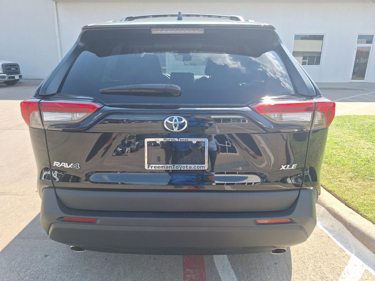 2023 Toyota RAV4 XLE Premium Hurst TX