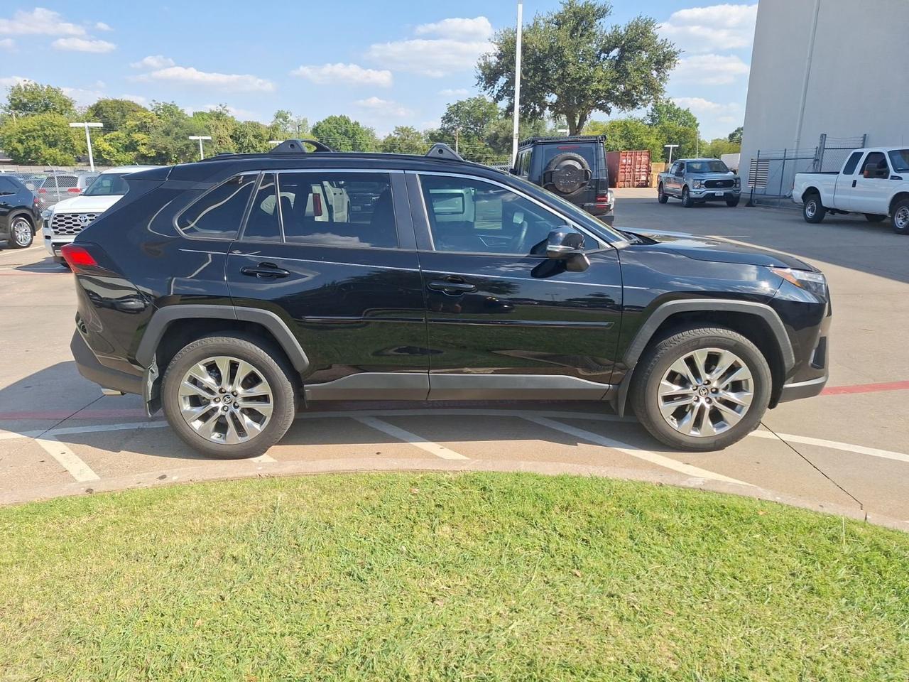 2023 Toyota RAV4 XLE Premium Hurst TX
