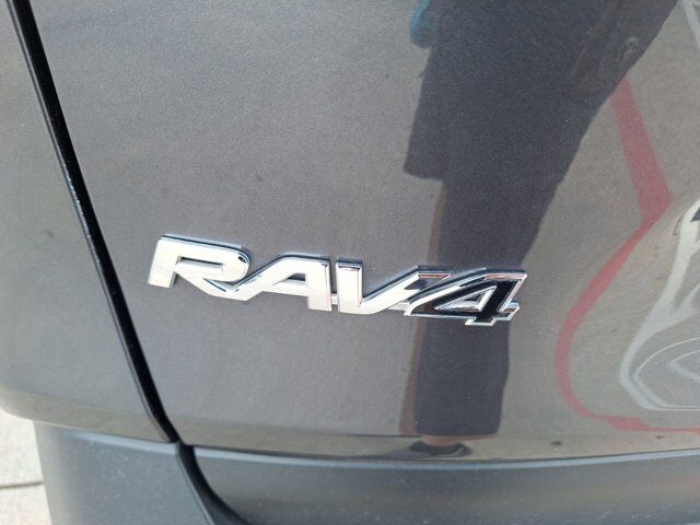 2023 Toyota RAV4 XLE Premium Hurst TX