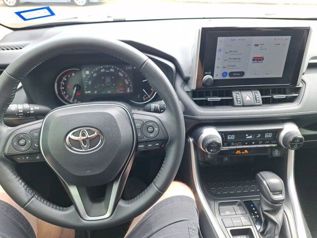 2023 Toyota RAV4 XLE Premium Hurst TX