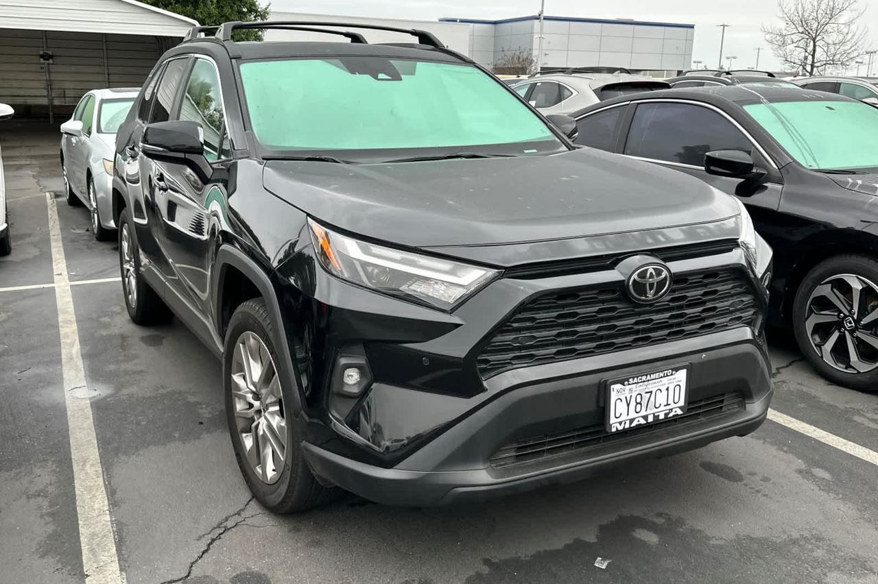 2023 Toyota RAV4 XLE Premium