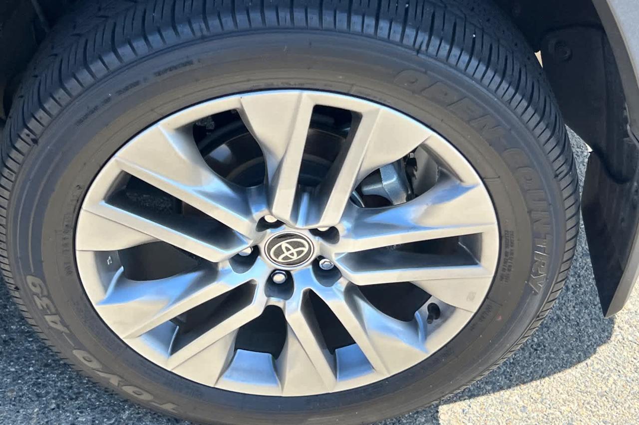 2023 Toyota RAV4 XLE Premium Roseville CA