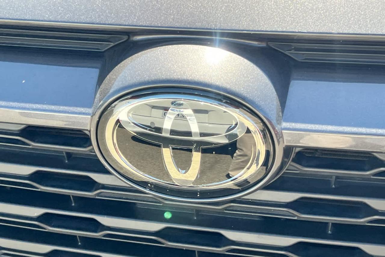 2023 Toyota RAV4 XLE Premium Roseville CA