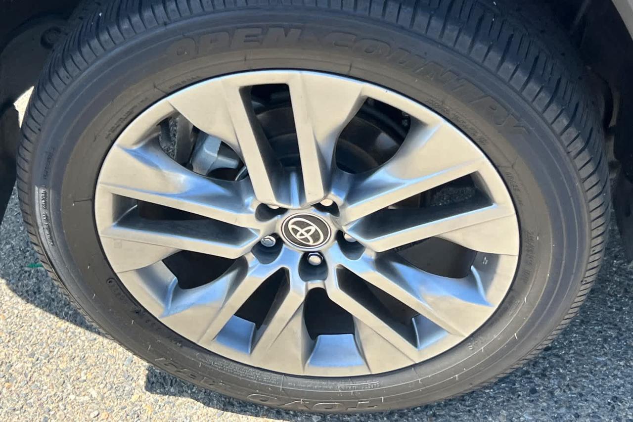 2023 Toyota RAV4 XLE Premium Roseville CA