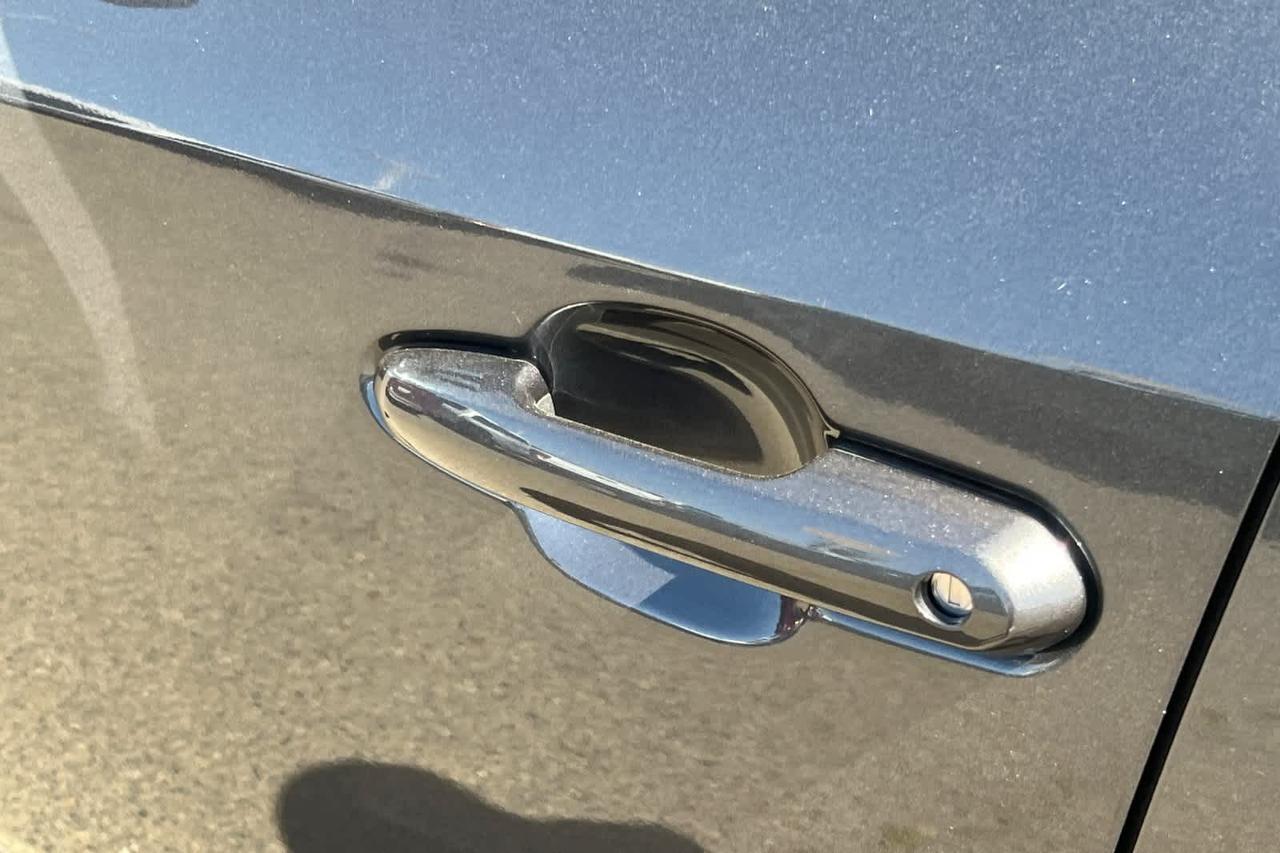 2023 Toyota RAV4 XLE Premium Roseville CA