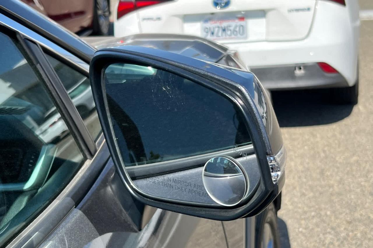 2023 Toyota RAV4 XLE Premium Roseville CA