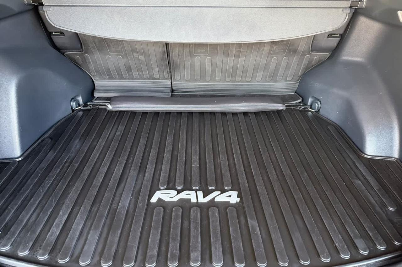 2023 Toyota RAV4 XLE Premium Roseville CA