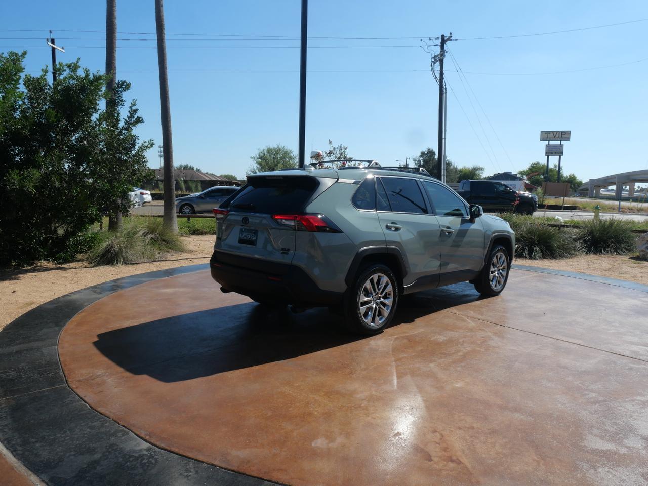 2023 Toyota RAV4 XLE Premium