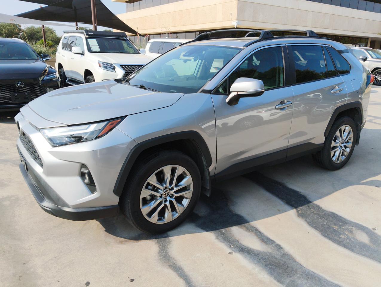 2023 Toyota RAV4 XLE Premium