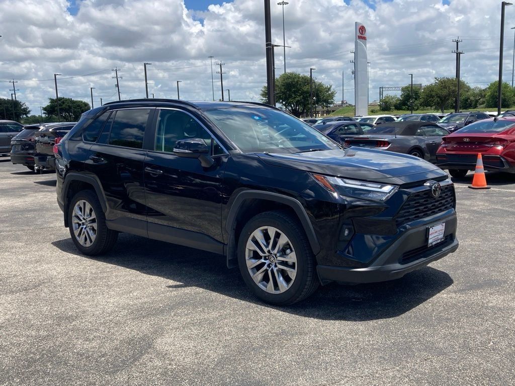 2023 Toyota RAV4 XLE Premium