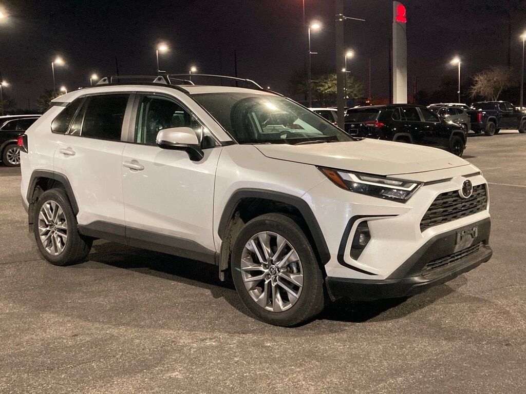 2023 Toyota RAV4 XLE Premium