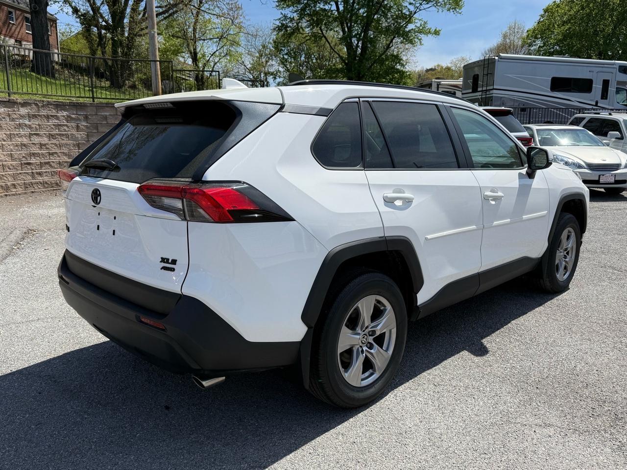 2023 Toyota RAV4 XLE