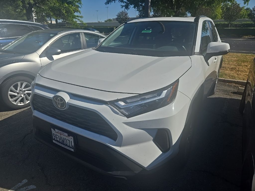 2023 Toyota RAV4 XLE