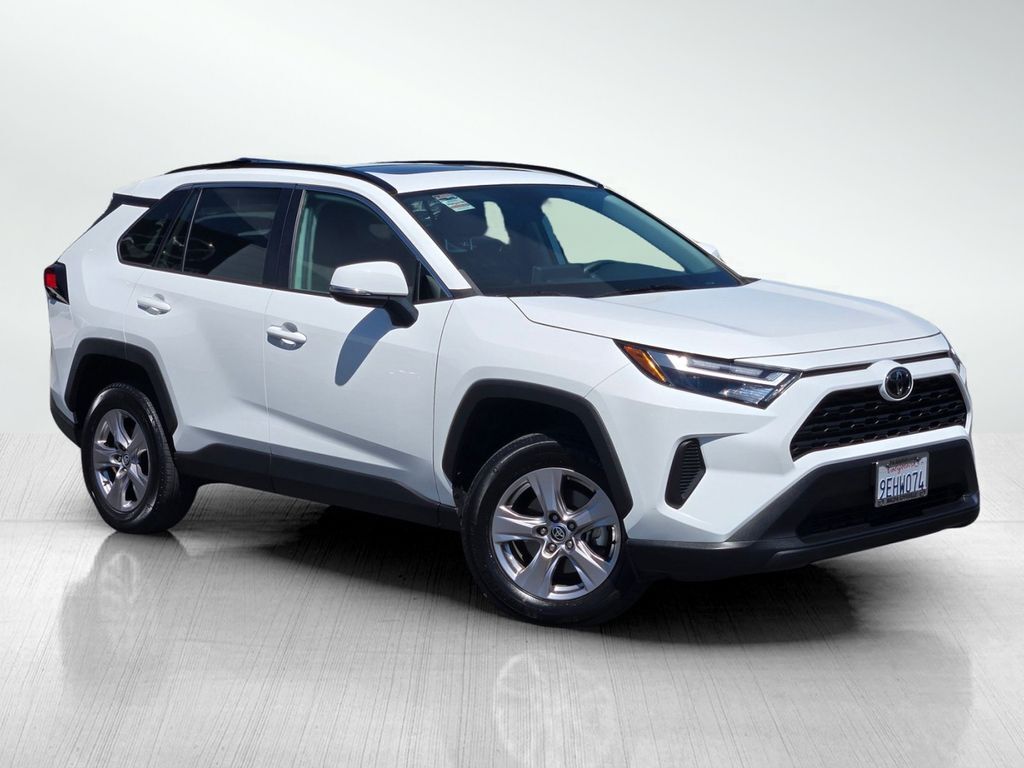 2023 Toyota RAV4 XLE