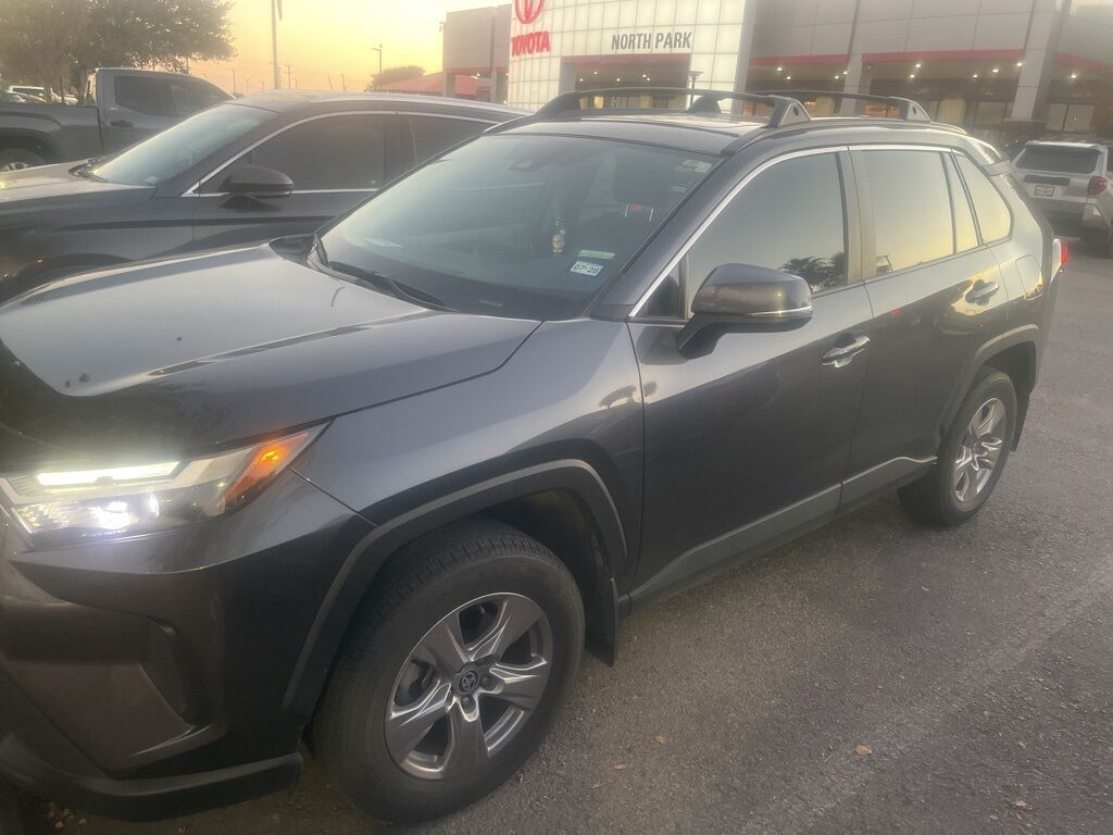 2023 Toyota RAV4 XLE
