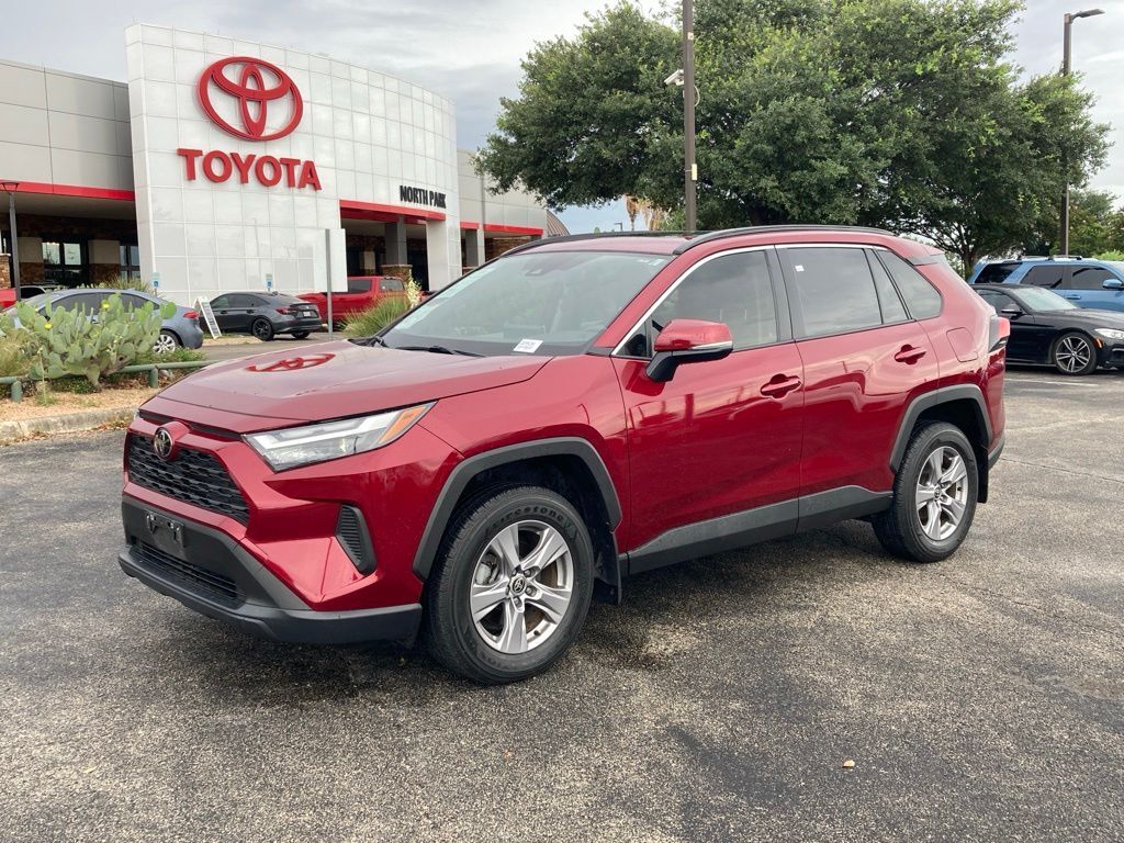 2023 Toyota RAV4 XLE