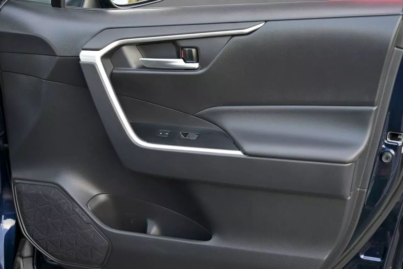 2023 Toyota RAV4 XLE Sport Utility 4D Doral FL