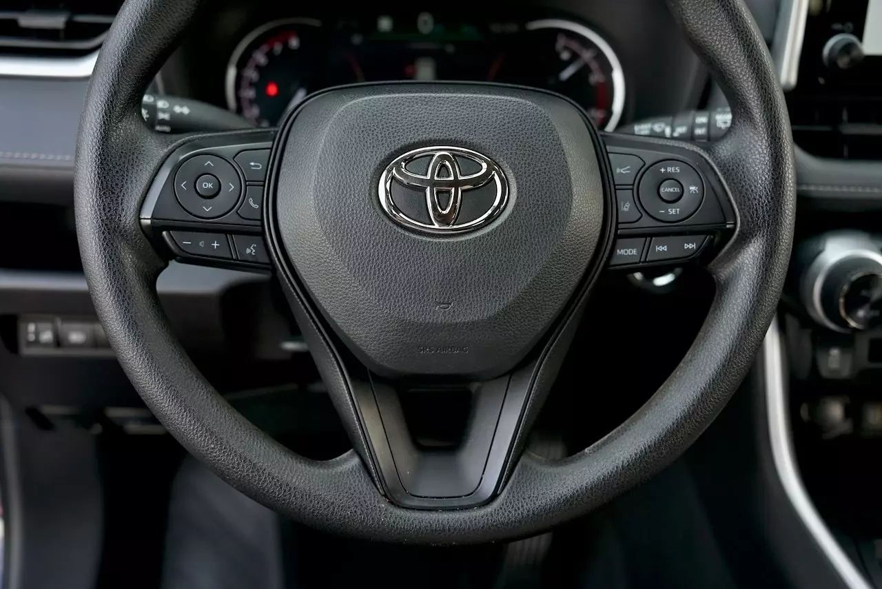 2023 Toyota RAV4 XLE Sport Utility 4D Doral FL