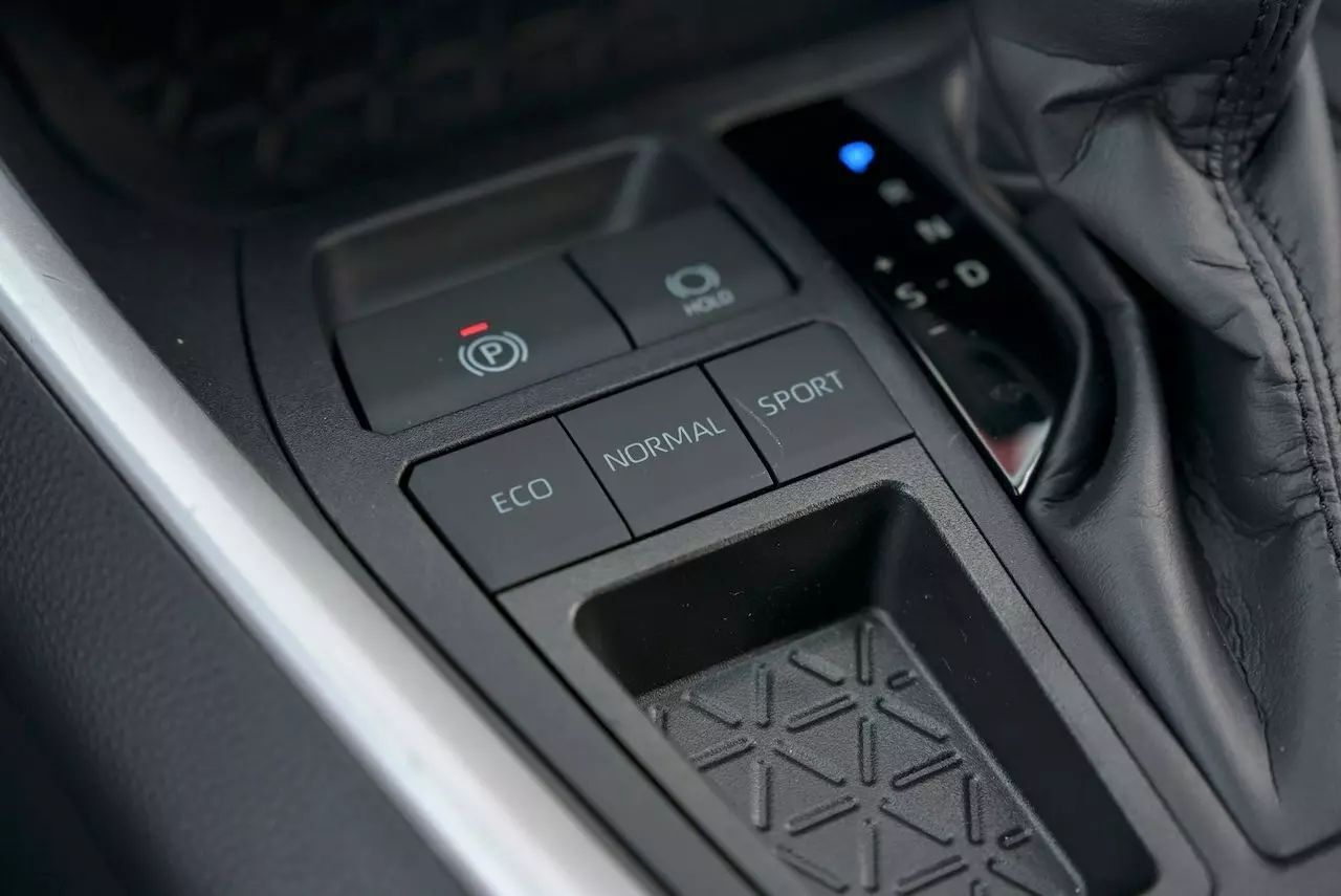 2023 Toyota RAV4 XLE Sport Utility 4D Doral FL