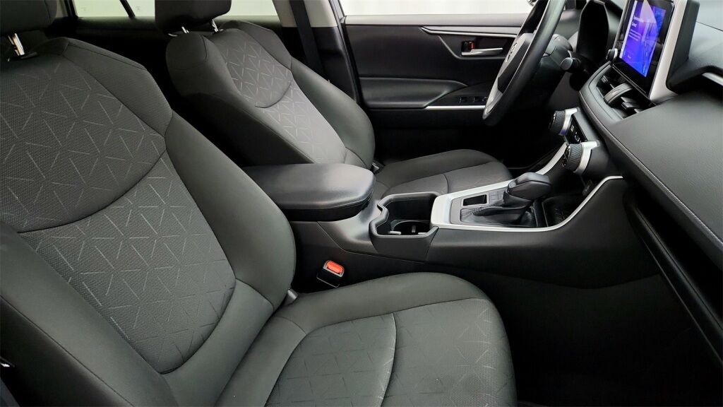 2023 Toyota RAV4 XLE Laurel MD