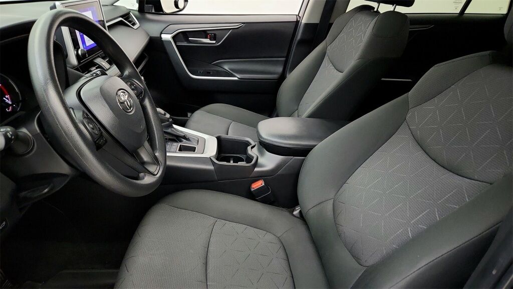 2023 Toyota RAV4 XLE Laurel MD