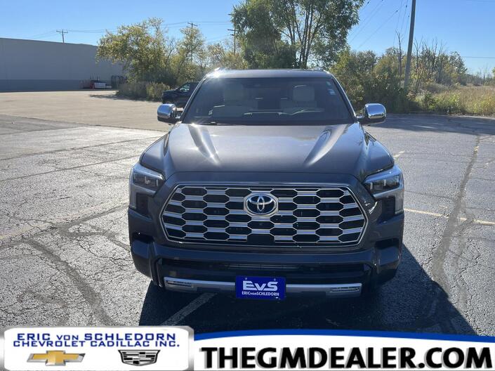 2023 Toyota Sequoia Capstone 4WD Hybrid w/Sunroof Nav HtdCldMemLthr Milwaukee WI