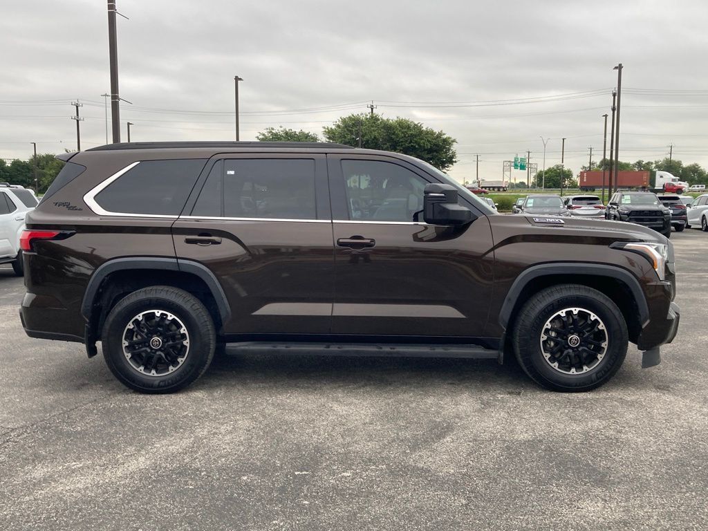 2023 Toyota Sequoia SR5
