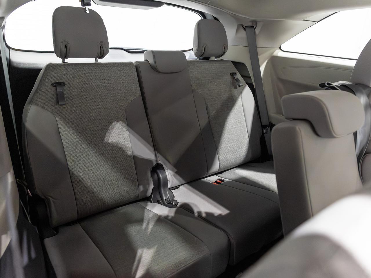 2023 Toyota Sienna LE 8-Passenger Cranberry PA