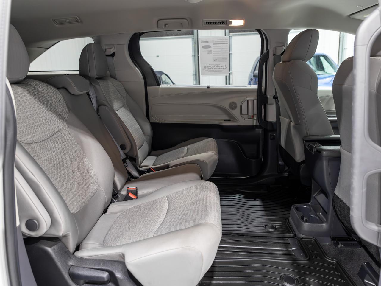 2023 Toyota Sienna LE 8-Passenger Cranberry PA