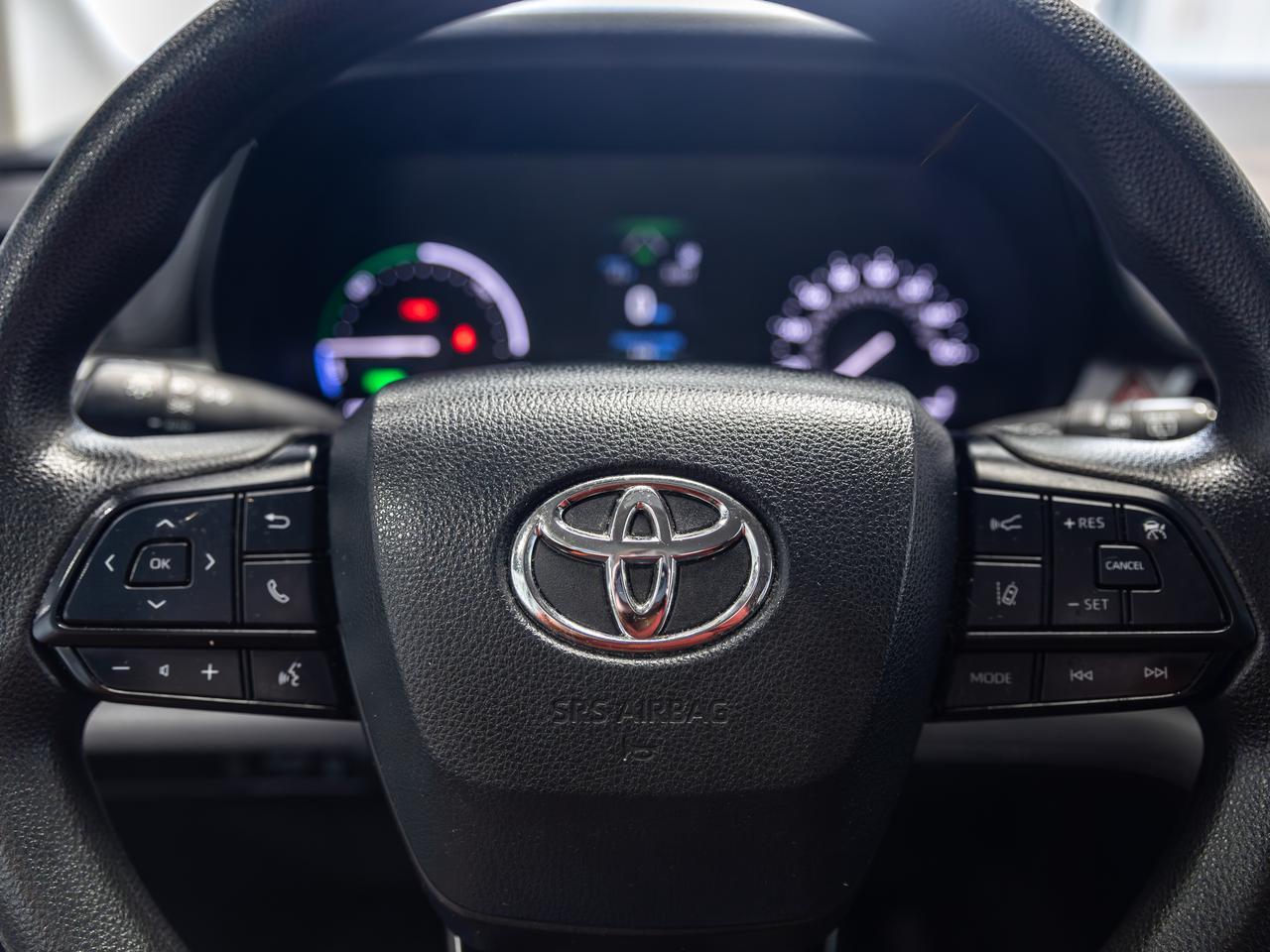 2023 Toyota Sienna LE 8-Passenger Cranberry PA