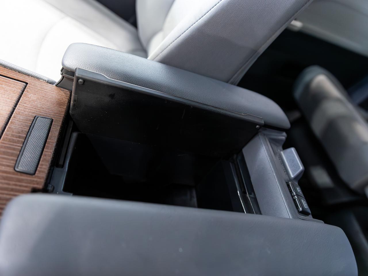 2023 Toyota Sienna LE 8-Passenger Cranberry PA