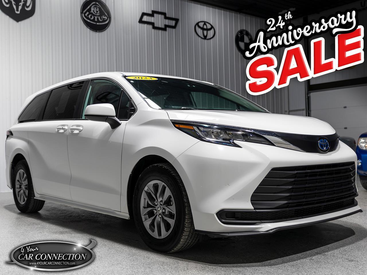2023 Toyota Sienna LE 8-Passenger Hybrid