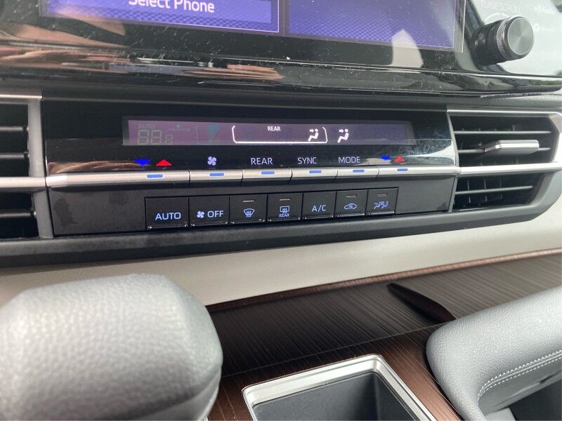 2023 Toyota Sienna LE Bristol  PA