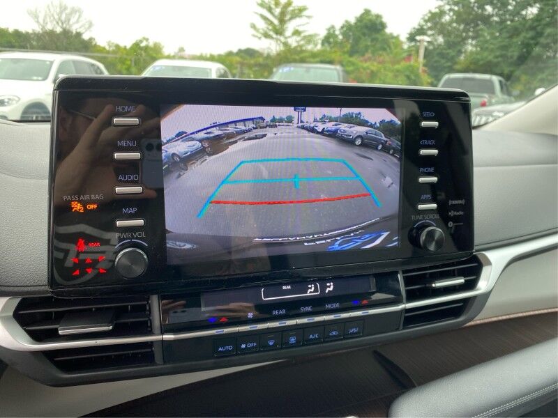 2023 Toyota Sienna LE Bristol  PA