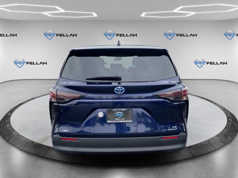 2023 Toyota Sienna LE Bristol  PA