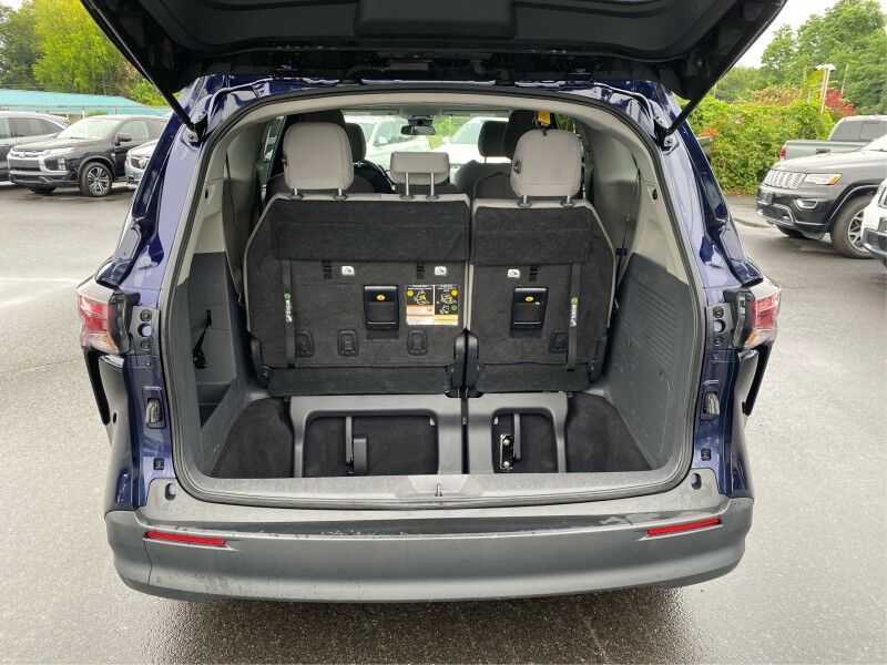 2023 Toyota Sienna LE Springfield PA