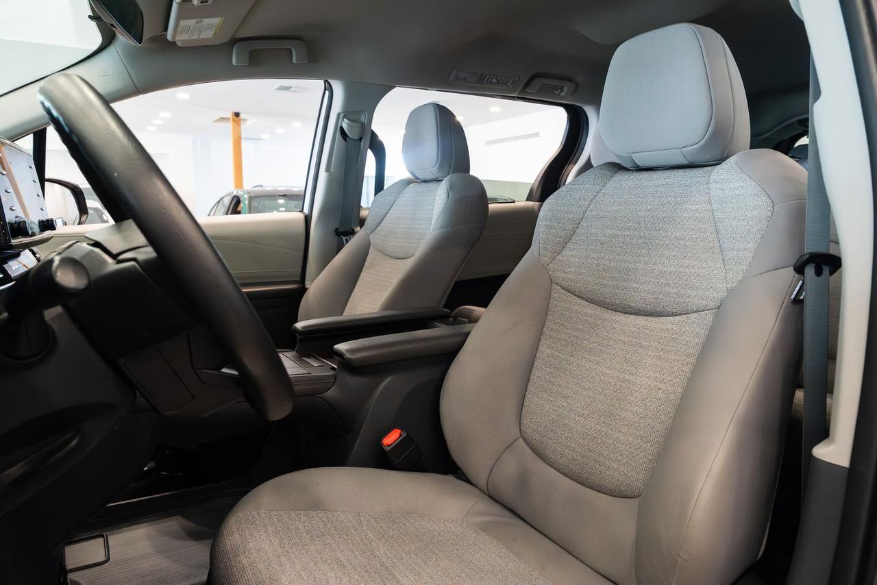 2023 Toyota Sienna LE Gladstone OR