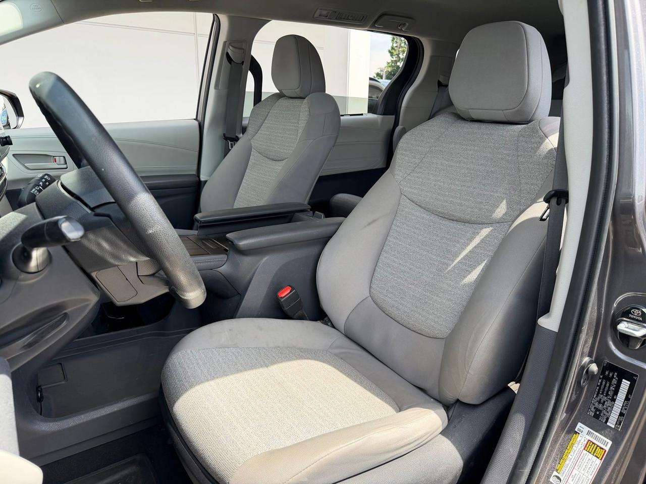 2023 Toyota Sienna LE Gladstone OR