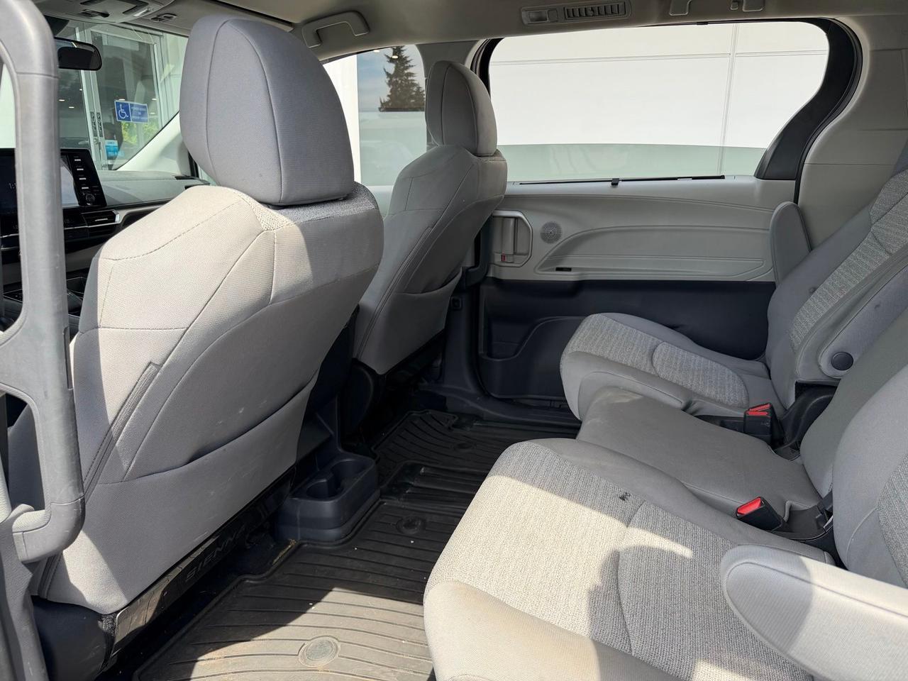 2023 Toyota Sienna LE Gladstone OR