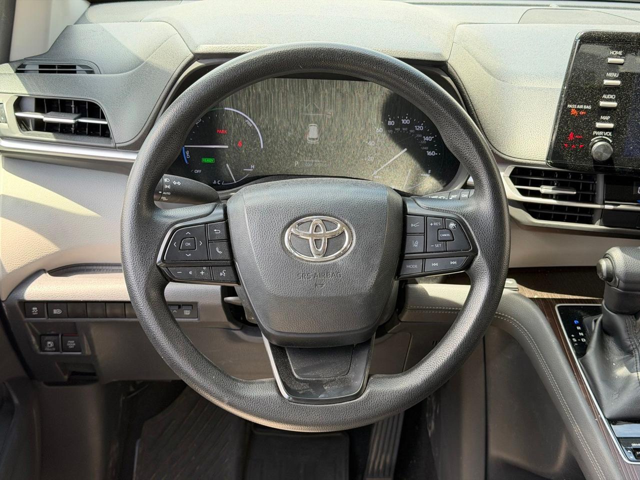 2023 Toyota Sienna LE Gladstone OR