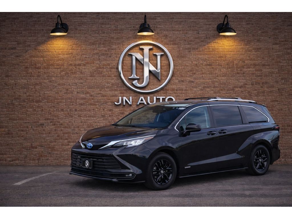 2023 Toyota Sienna LE Hybrid Price UT