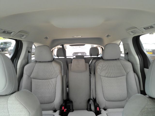 2023 Toyota Sienna LE Plano TX