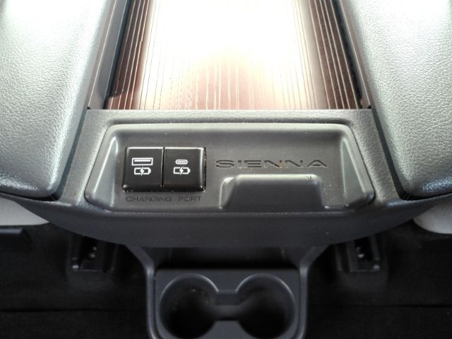 2023 Toyota Sienna LE Plano TX