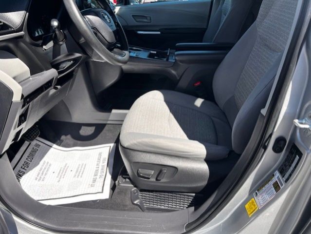 2023 Toyota Sienna LE Reno NV