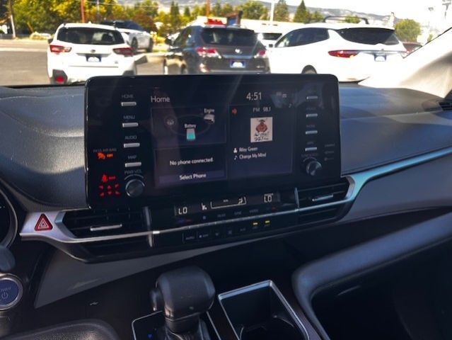 2023 Toyota Sienna LE Reno NV