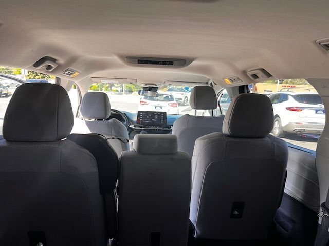 2023 Toyota Sienna LE Reno NV