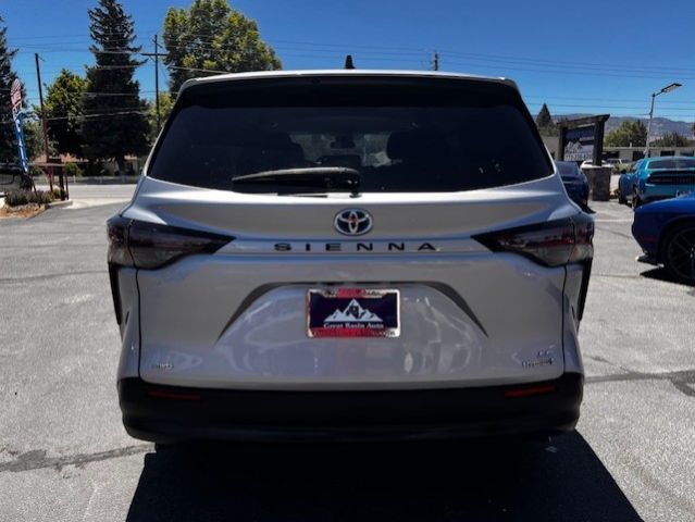 2023 Toyota Sienna LE Reno NV