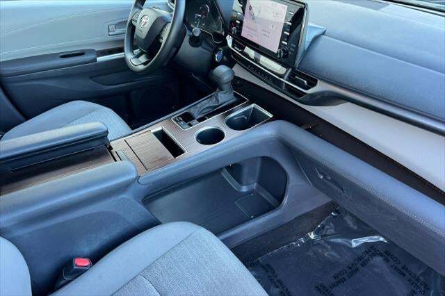 2023 Toyota Sienna LE Roseville CA