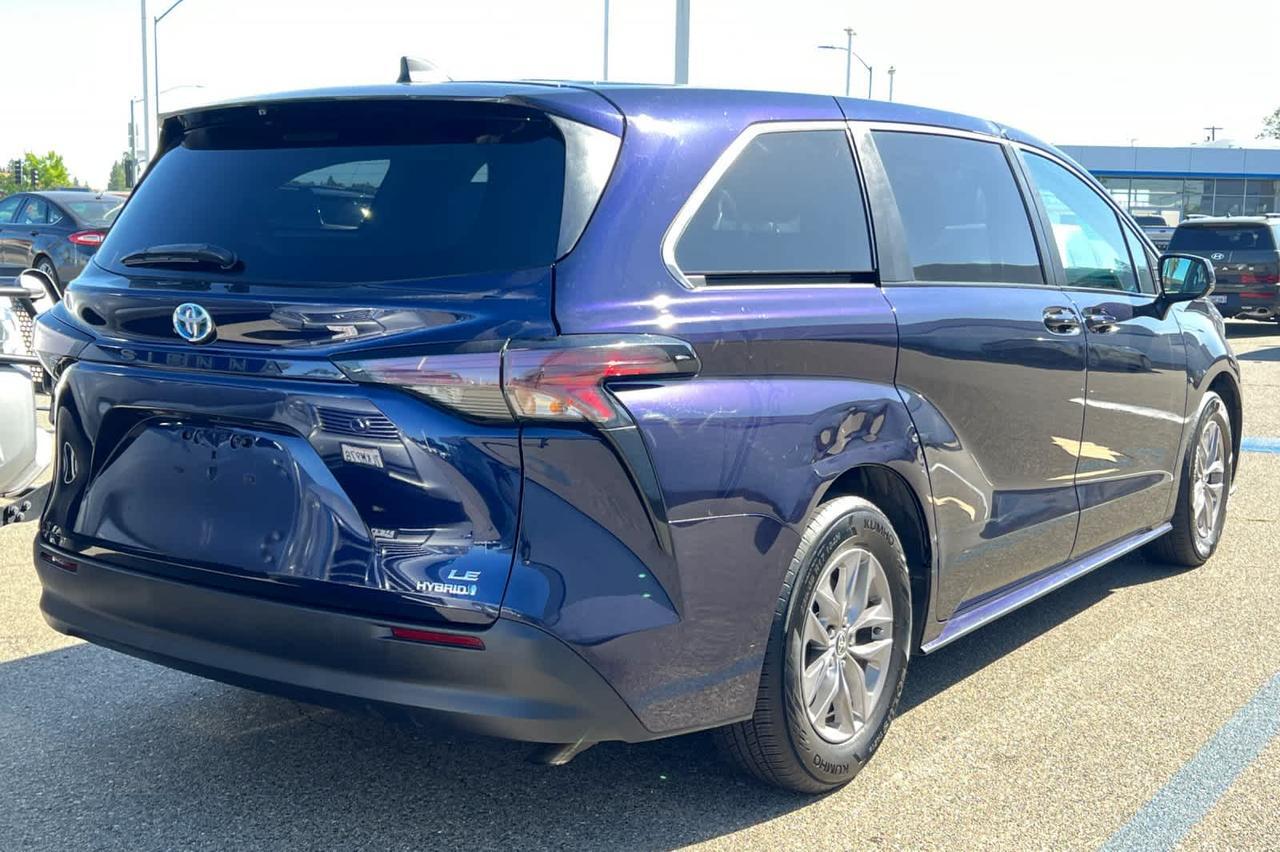 2023 Toyota Sienna LE Roseville CA