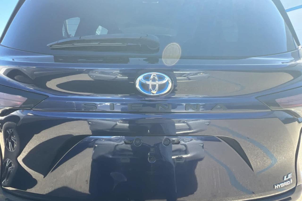 2023 Toyota Sienna LE Roseville CA